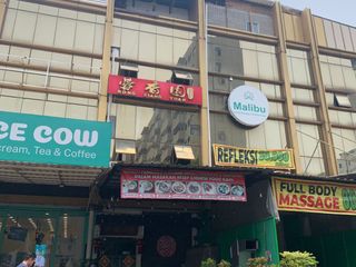 Dijual Cepat Ruko Cengkareng Malibu Raya 4 Lantai Unfurnished SHM IMB Dekat PIK - HARGA NEGO