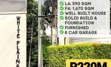 3-Storey House & Lot White Plains, QC for sale
