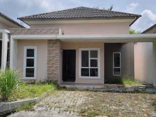 RUMAH CLUSTER MURAH SIAP HUNI LOKASI JL HANGTUAH UJUNG