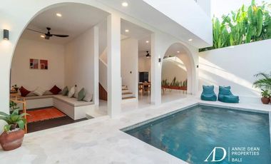 FREEHOLD/LEASEHOLD| MODERN 2-BEDROOM VILLA WITHIN A COMPLEX IN CANGGU