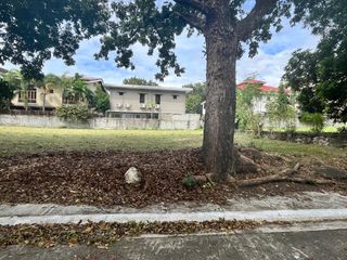 Prime Hillsborough Alabang Lot for Sale