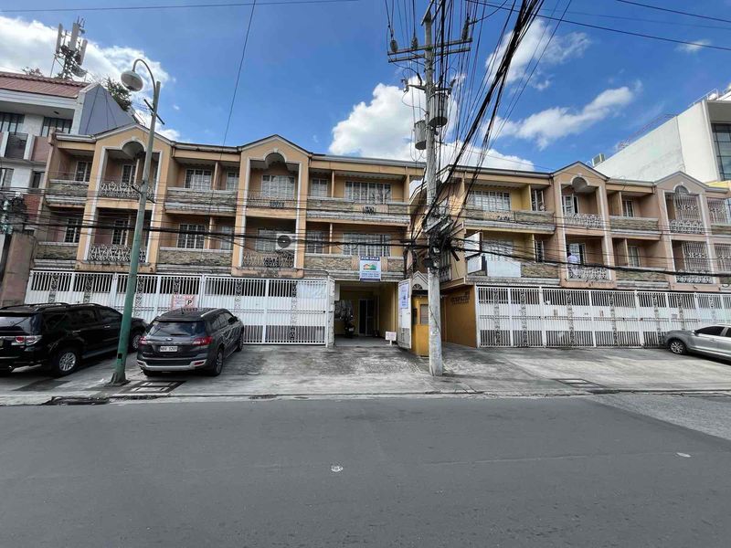 Villa Mercedes Metropolitan Avenue, Metropolitan Avenue, San Antonio, Makati City, Metro Manila, National Capital Region, PHL - Photo 1