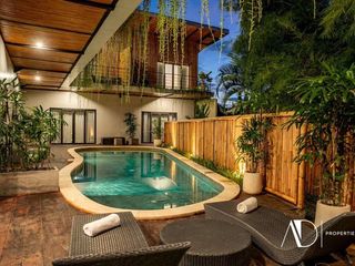 LEASEHOLD | NEWLY RENOVATED 11-ROOM BOUTIQUE GUEST HOUSE IN BATU BOLONG - CANGGU