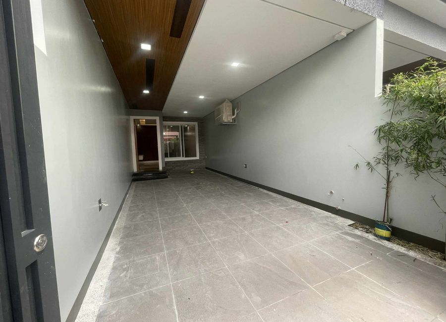 Brand‑New 3‑Storey Townhouse, 284 sqm — Teachers Village, QC, Near City