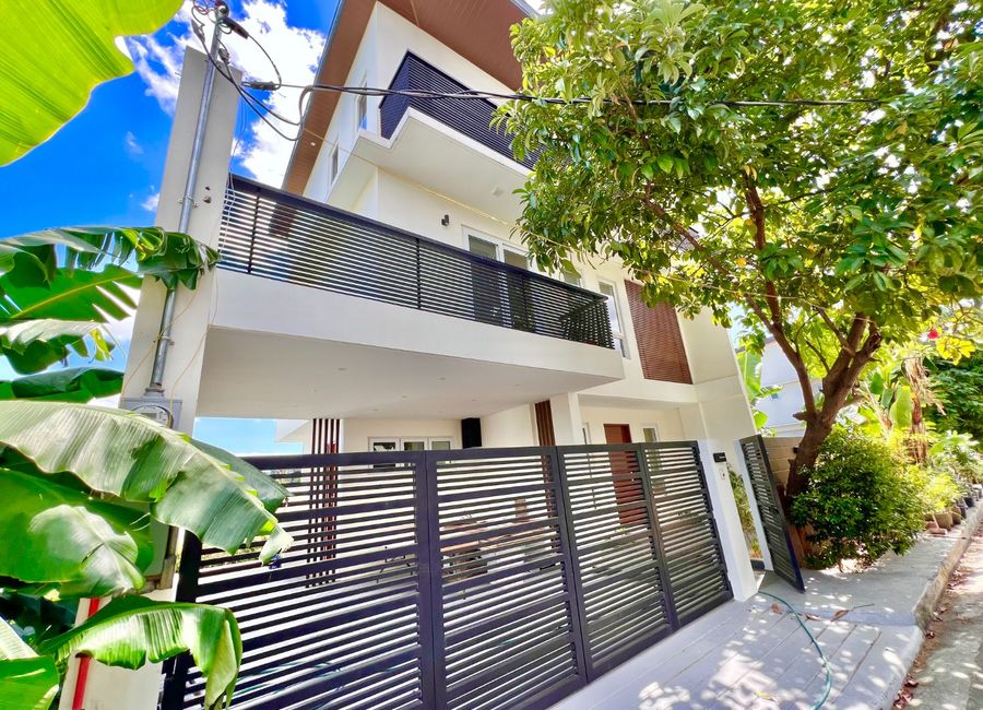Molave Street, Greenwood 5, Cainta, Rizal