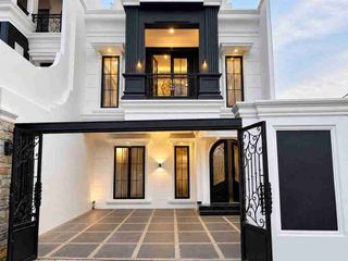 Rumah Rooftop dekat exit toll Andaradi Jagakarsa Jakarta selatan siap huni
