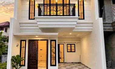 Jual Rumah Cluster Fasilitas Kolam Renang hanya 1  m'an Di Jaksel
