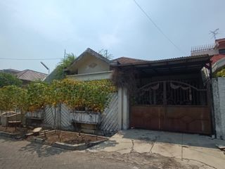 Rumah Hitung Tanah Darmo Villa Kecamatan Dukuh Pakis Surabaya Barat