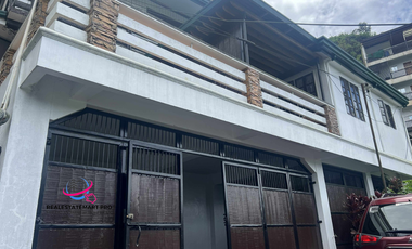 Overlooking 5 Bedrooms House & Lot for Sale in Mirador Hill, Baguio City