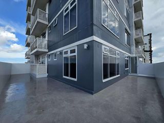 Sedona Parc 2BR Corner 120sqm Balcony Parking Cebu Business Park