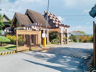 Sale 450sq.m Lot In Southpeak High End Subdivision in  San Pedro Laguna Highest Peak of San Pedro Laguna