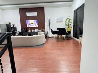 Murah! Rumah Siap Huni bisa untuk Kantor Lokasi Strategis Area Sayap Riau Bandung