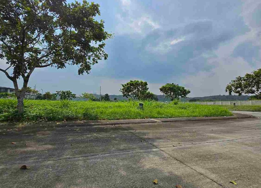Trade Avenue, Loma, Biñan, Laguna image 3