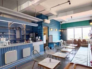 Dijual Ruko di Dago atas ex cafe berikut Lift Makanan