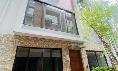 3BR Modern Townhouse near Xavier Greenhills for sale with parking