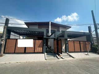 CONTEMPORARY DESIGN DUPLEX FOR SALE IN PARANAQUE
