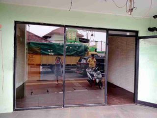 Kios Murah 300 m dari Pintu Tol Joglo di Jl. Raya, sebrang Pizza Hut Joglo, Jakarta Barat