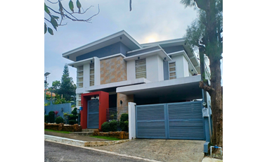 Fully Furnished 2-Storey House for Sale in Royale Tagaytay with Golf Share Privilege