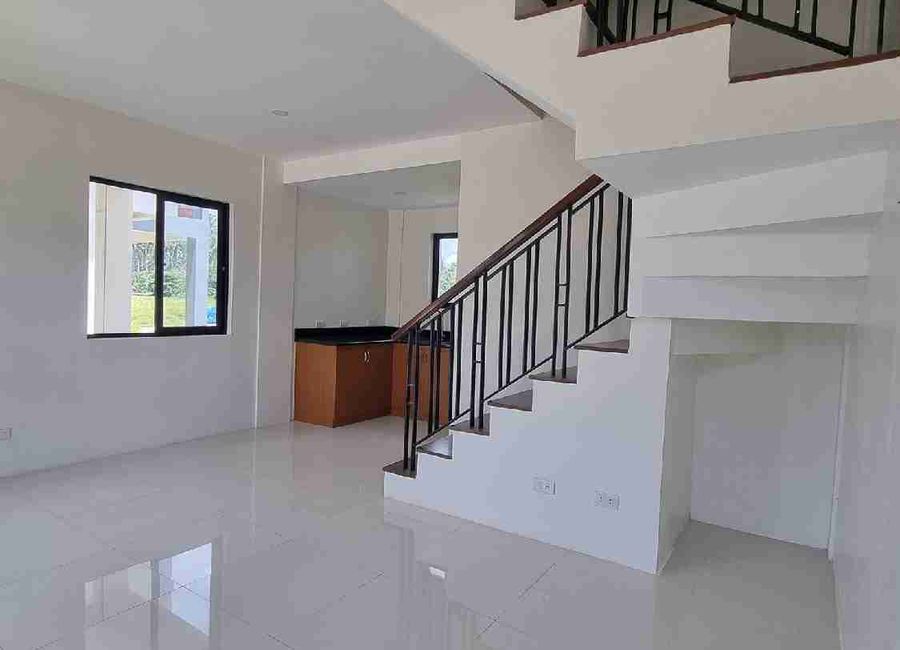 Saint Claire Street, Mabini Homes, 7, Poblacion, Lipa, Batangas image 2