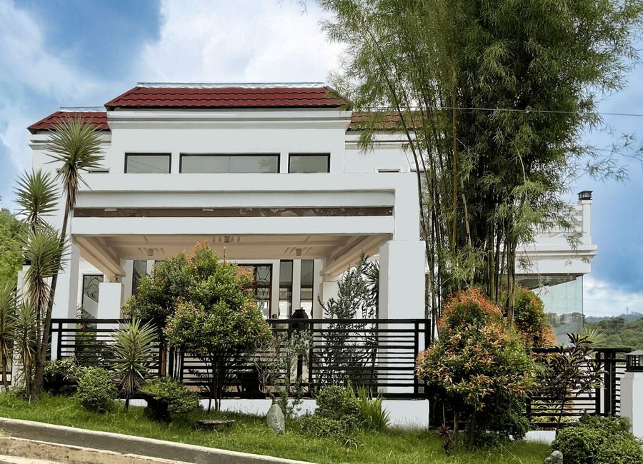 Paseo de Enrile, Splendido Taal Residential Golf & Country Club, Laurel, Batangas