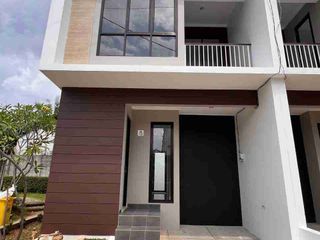 Rumah 2 Lantai Di Serpong, Hadap Barat Siap Huni