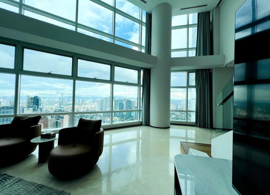 Bi-Level Penthouse, 3BR For Sale in Two Roxas Triangle, Makati City ...