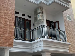 Jual cepat rumah mewah klasik mediterania kavling deplu larangan tangerang