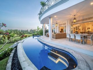 FREEHOLD | COLONIAL-STYLE VILLA WITH JUNGLE AND RICE FIELD VIEWS - UBUD TEGALLALANG