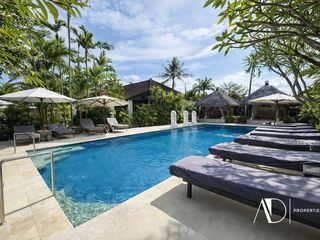 FREEHOLD / LEASEHOLD | 5-BEDROOM BUNGALOW COMPLEX IN PRIME SANUR