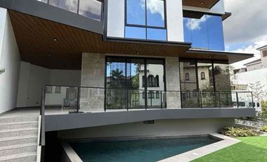 MCKINLEY HILL VILLAGE MODERN FOR SALE