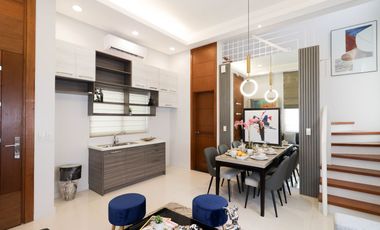 2 STOREY TOWNHOUSE FOR SALE