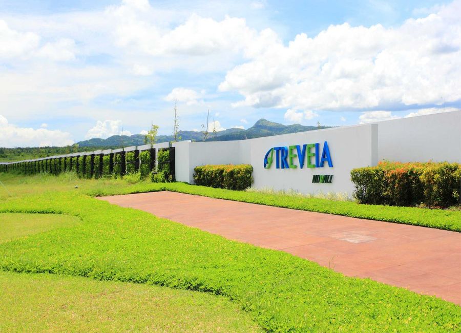 Nuvali Boulevard, Canlubang, Calamba, Laguna