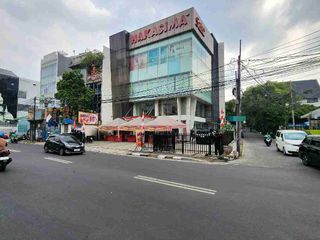 For Sale
Gedung Komersil 4 Lantai 
Kebayoran Baru Jakarta Selatan

Posisi hook
Hadap timur, hook utara
Area komersil dan premium
Jalan lebar, lokasi strategis

Luas tanah 420 m2
Luas bangunan 800 m2
Layout lapang
Ruang kantor (staff) 2
Resepsionis
Ruang serba guna
Pantry
Private lift 8 person
AC setiap lantai
Listrik 100.000 watt
Area parkir 10 mobil
Toilet lantai 2 s.d lantai 4
SHGB (sampai 2030)
Pagar keliling

Harga Rp. 30 Miliar nego