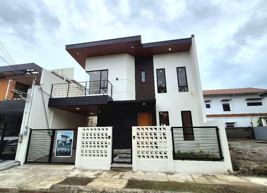 Villa Segovia, Santa Rosa, Laguna