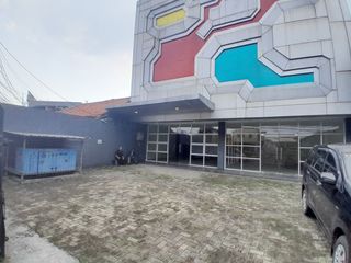 Gedung Kantor Strategis di Jalan Utama Soekarno Hatta, Bandung – Dekat Pusat Perbelanjaan dan Terminal, Harga Bisa Nego!