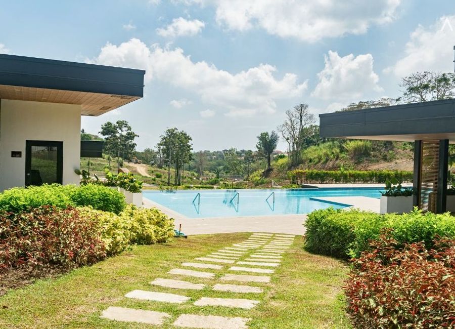 PRICED TO SELL: Phase 1 Hillside Ridge | 538 sqm | PHP18.8M (35k psm ...