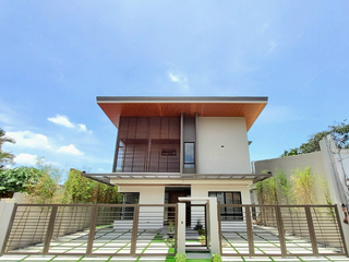 FOR SALE: 5-BR 2-STOREY HOUSE and LOT at BF HOMES LAS PIÑAS