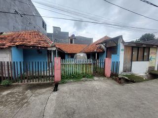 Dijual Cepat Rumah Murah Kontrakan 9 Pintu Hitung Tanah Lokasi Strategis Di Cawang (Jalan 2 mobil)