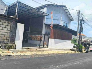 Gudang Strategis Akses Kontainer di Pusat Denpasar