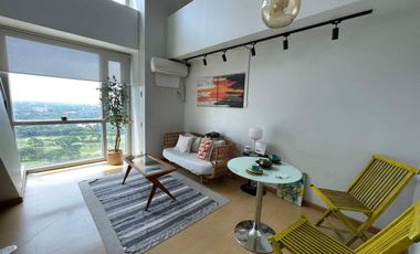 One Bedroom Loft Unit with Parking