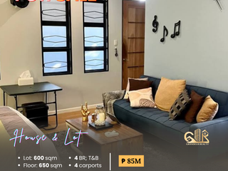 FOR SALE: House and Lot located in Loyola Grand Villas, Quezon City