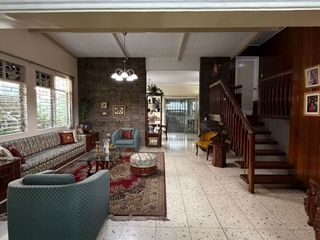 FOR SALE: 400.4 sqm Residential Lot with Structure in Sikatuna Village, Quezon City