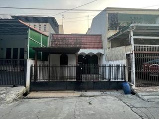 Rumah Kelapa Gading Summarecon dekat Sumagung, rumah lama, jalan lebar, dekat pusat makanan