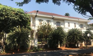 Rumah Mewah Pondok Indah 1091m2 SHM Ada Basement dan Kolam Renang