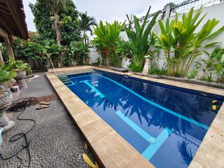 rumah dengan pool besar di puri gading jimbaran,dkt sekolah internasional,GWK