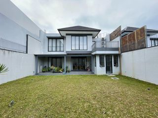 DIJUAL RUMAH CANTIK 2 LT. KOMPL. TATAR SUBANGLARANG  KOTA BARU PARAHYANGAN  KAB. BANDUNG JAWA BARAT