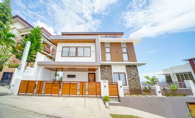 Luxury 3-Storey House Kishanta Talisay Cebu - Seaview and City View