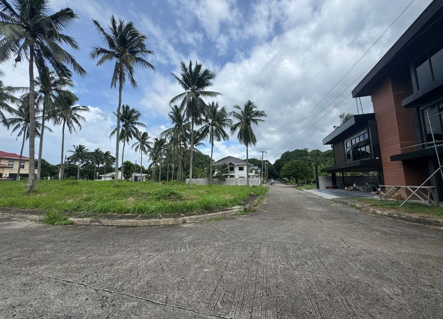 Latag, Latag, Lipa, Batangas