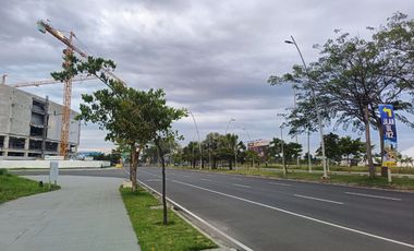 Kavling Komersial Wallstreet Avenue PIK 2 3009m2 Hadap Jalan Raya