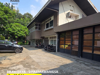 TURUN HARGA FOR SALE RUMAH KANTOR ZONA KOMERSIAL COCOK UNTUK USAHA DI AREA BRAWIJAYA KEBAYORAN BARU